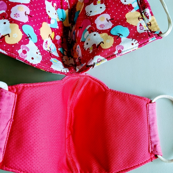 Hello Kitty Design, two 3 layers adult Face Masks - Picture 5 of 8